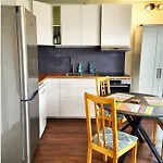 Soundproof Perfect For Short And Long Daire