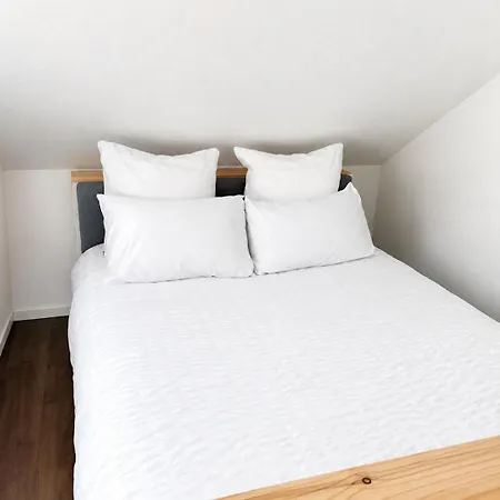 Soundproof Perfect For Short And Long